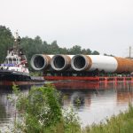 Monopile-Transport im Nord-Ostsee-Kanal